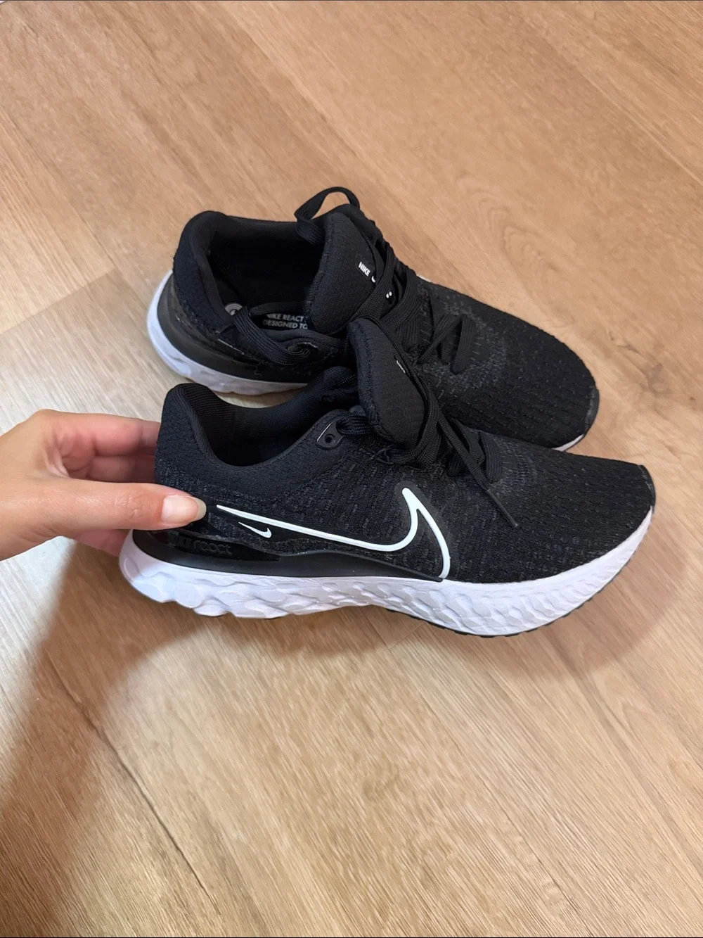 Nike WOMEN'S INFINITY REACT RUN 3